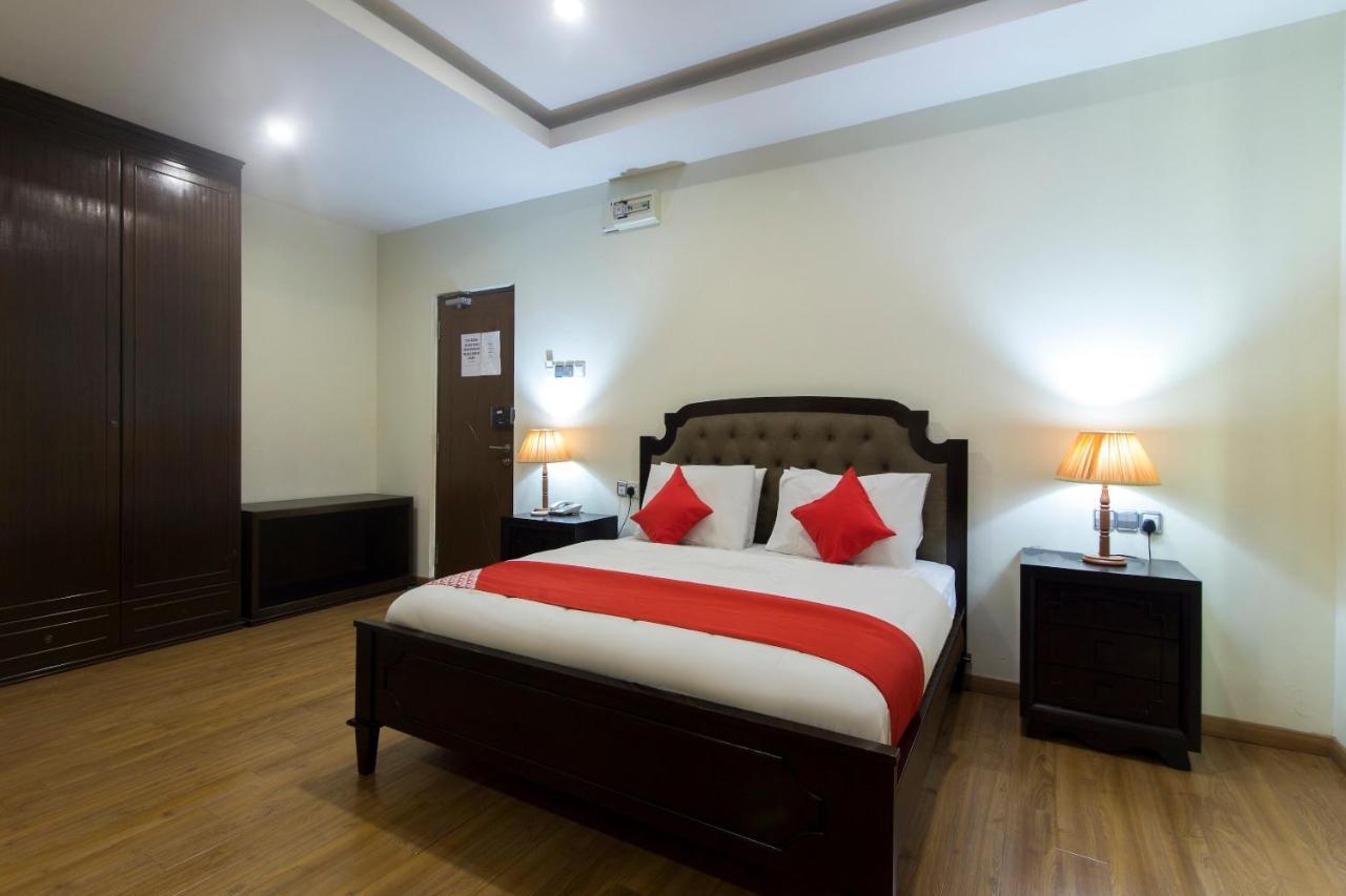 Capital O 90653 Maxwell Inn Boutique Hotel タイピン エクステリア 写真